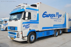 Volvo-FH-520-Europe-Flyer-070309-04