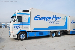 Volvo-FH-520-Europe-Flyer-070309-05