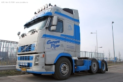 Volvo-FH12-460-025-Europe-Flyer-070309-03