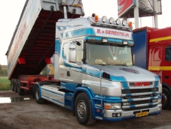 Scania-124-L-420-vGerresteijn-Holz-090805-01