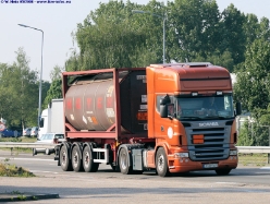 Scania-R-420-Hoyer-200508-01