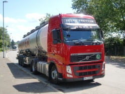 Volvo-FH-II-Hoyer-DS-240610-01