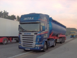 Scania-R-420-INTRA-Rouwet-111106-01