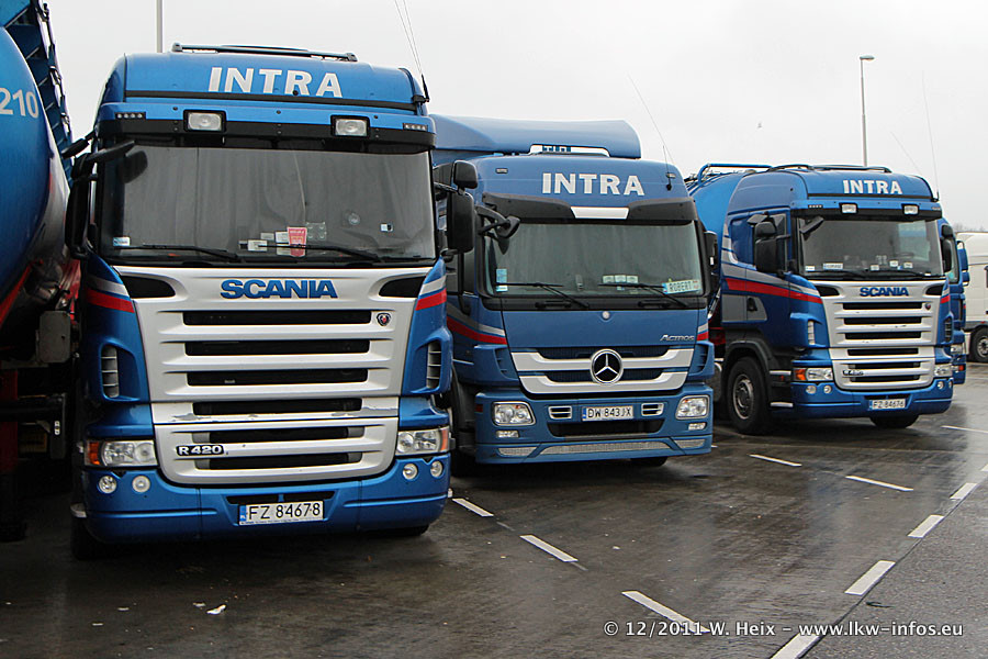 Scania-R-420-Intra-291211-01.jpg