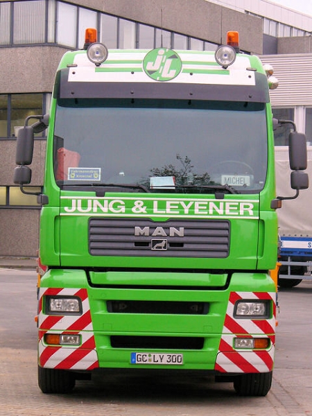 MAN-TGA-XXL-Jung+Leyener-Nevelsteen-221006-02-H.jpg