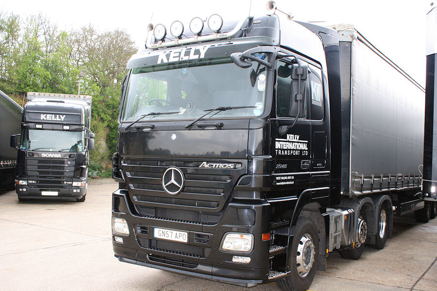 MB-Actros-2548-MP2-Kelly-Fitjer-040509-05.jpg