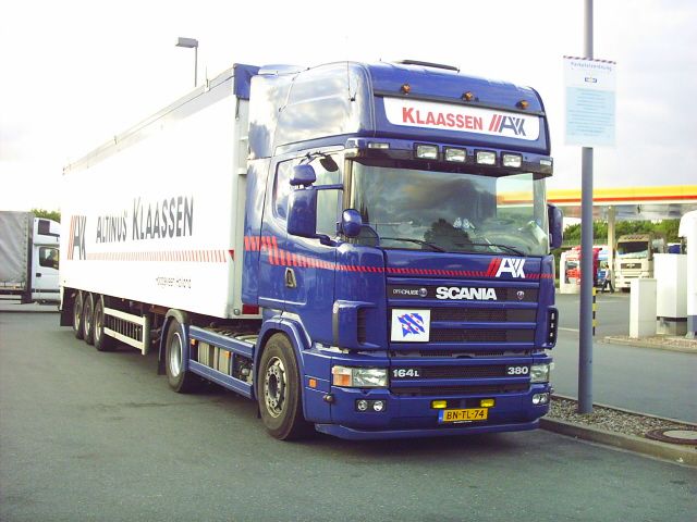 Scania-114-L-380-Klaassen-Rolf-010904-1.jpg - Mario Rolf