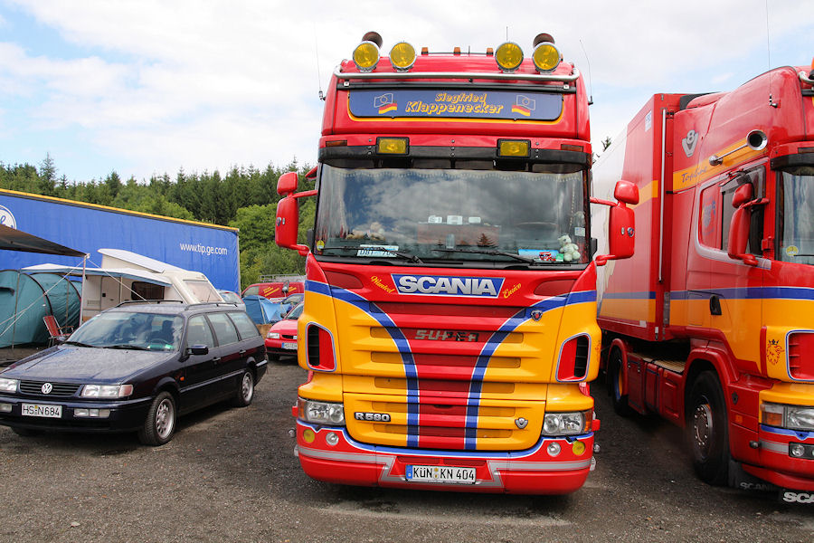 Scania-R-580-Klappenecker-130704-01.JPG