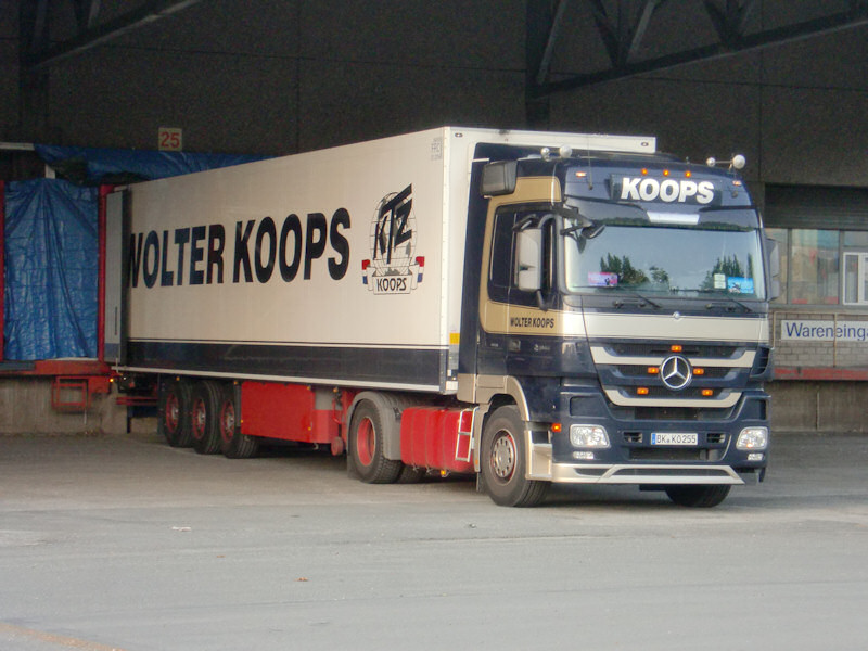 MB-Actros-3-Koops-DS-240610-01.jpg - Trucker Jack