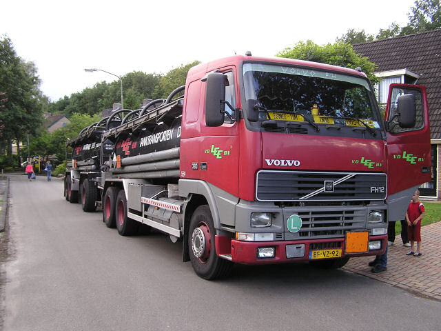 Volvo-FH12-380-vdLee-Koster-071106-01.jpg - A. Koster