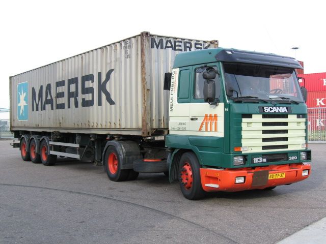 Scania-113-M-320-Meulenberg-Bocken-311005-02.jpg - S. Bocken
