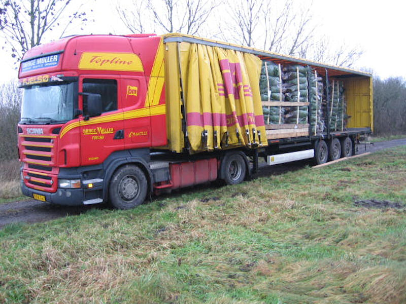 Scania-R-Moeller-Thomsen-050509-03.jpg