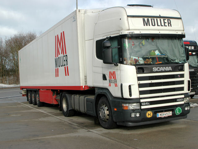 Scania-124-L-420-Mueller-Schiffner-180806-01.jpg - Carsten Schiffner