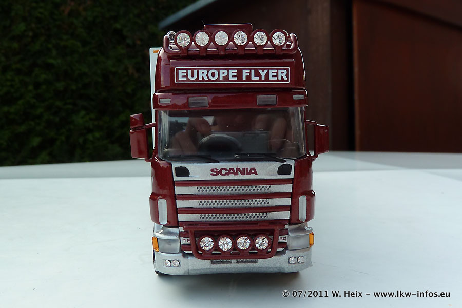 LT-Scania-164-L-Europe-Flyer-020711-09.jpg