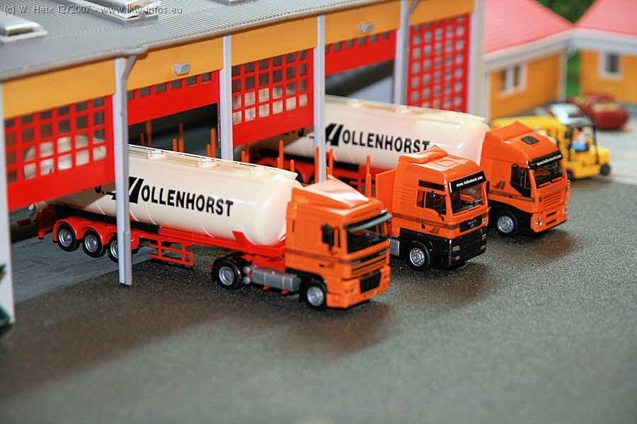 Modelle-Hollenhorstr-021207-03.jpg