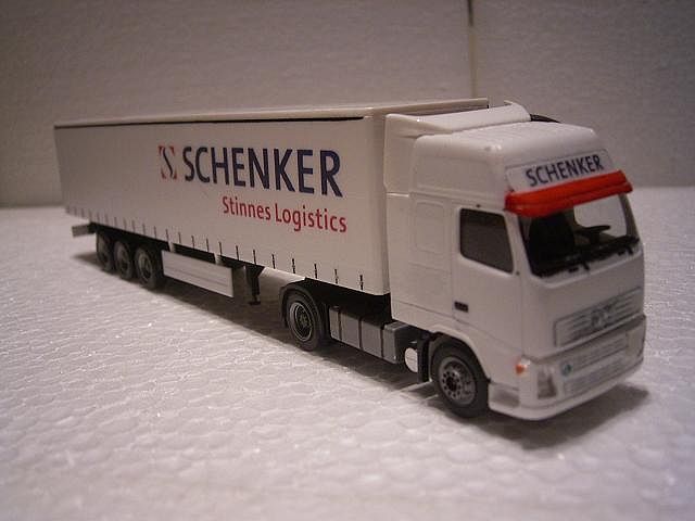 Volvo-FH12-Schenker-Wiecken-300105-02.jpg - Bernd Wiecken