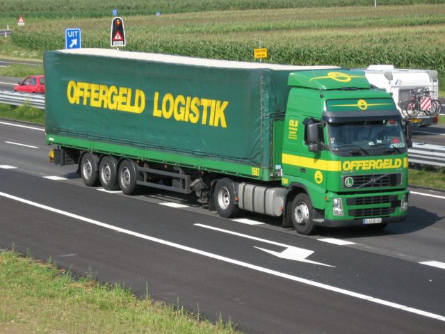Volvo-FH12-Offergeld-Bocken-090905-01.jpg - S. Bocken