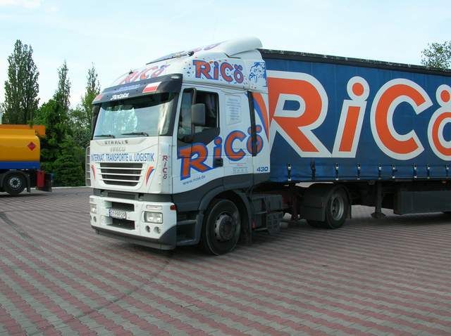 Iveco-Stralis-AS-440S43-Ricoe-Skrzypczak-040605-01.jpg