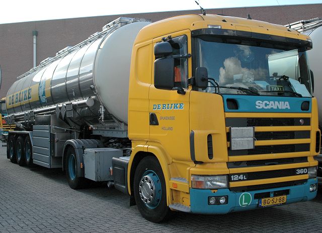 Scania-124-L-360-deRijke-Schiffner-270306-01.jpg - Carsten Schiffner