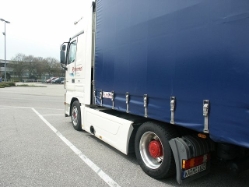 MB-Actros-1844-MP2-Rothermel-280606-03