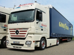 MB-Actros-MP2-1844-Rothermel-281206-04