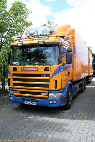 Scania-124-L-420-NE-ST-1800-Sturm-160607-02.jpg