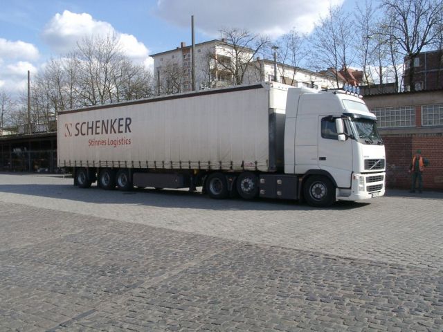 Volvo-FH12-460-Schenker-Wilhelm-140406-02.jpg - B. Wilhelm