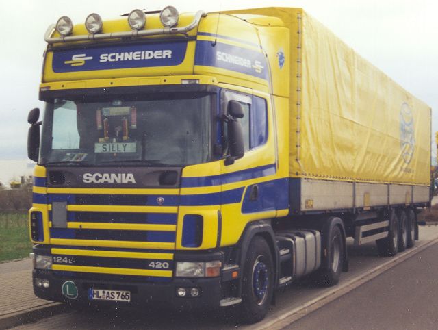 Scania-124-L-420-Schneider-Thiele-080305-01.jpg - Jörg Thiele