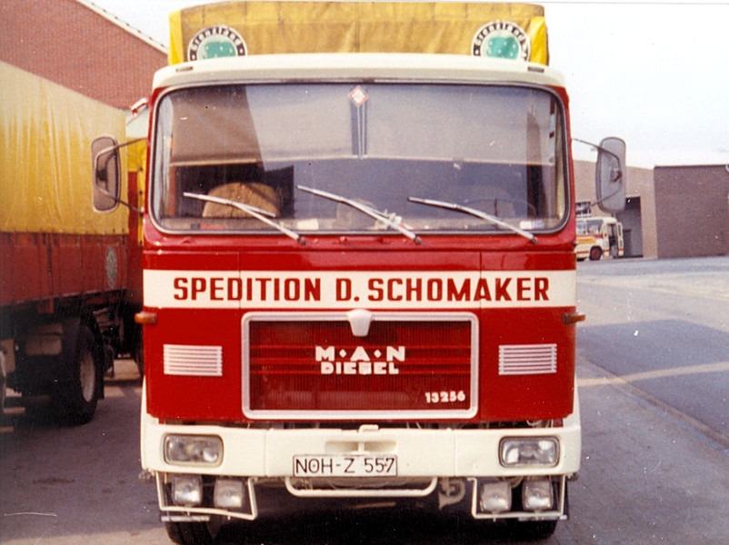 MAN-F8-13256-Schomaker-Badoux-160209-01.jpg