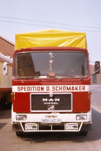 MAN-F8-Schomaker-Badoux-160209-02.jpg