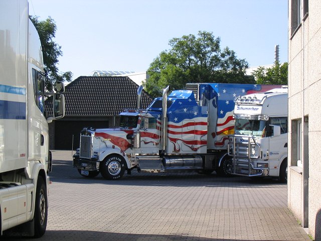 Kenworth-Schumacher-Hollywood-Truck-4-(Driessen).jpg - Markus Driessen