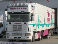Scania-164-L-580-Trio-Trans-081004-1