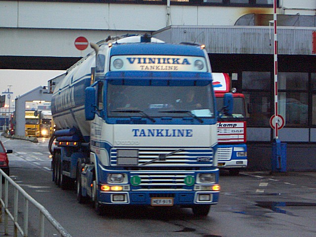 Volvo-FH12-Viinikka-Stober-100304-1-FIN.jpg - Ingo Stober