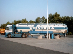 Volvo-FH12-Viinikka-Brinkmeier-161107-01