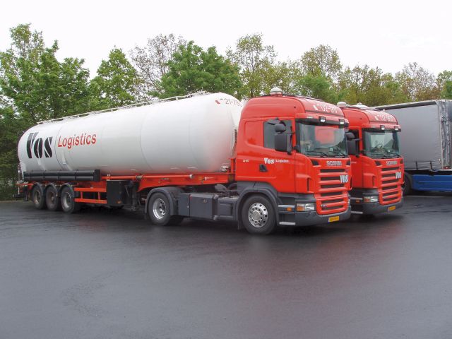 Scania-R-420-Vos-Holz-200505-02.jpg - Frank Holz