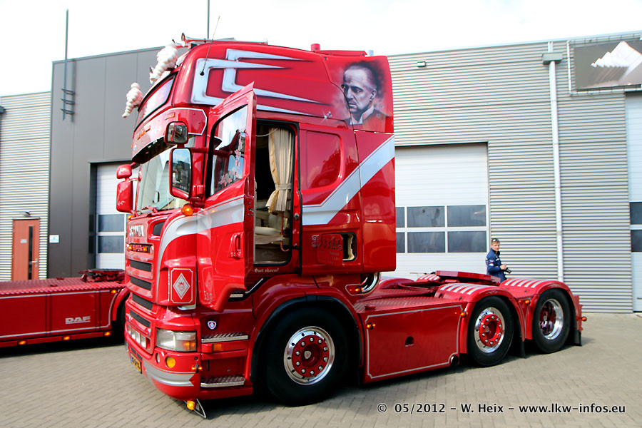 Truckshow-5-Jahre-Special-Interior-Urk-120512-356.jpg