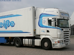 Scania-R-500-Weisse-010907-01