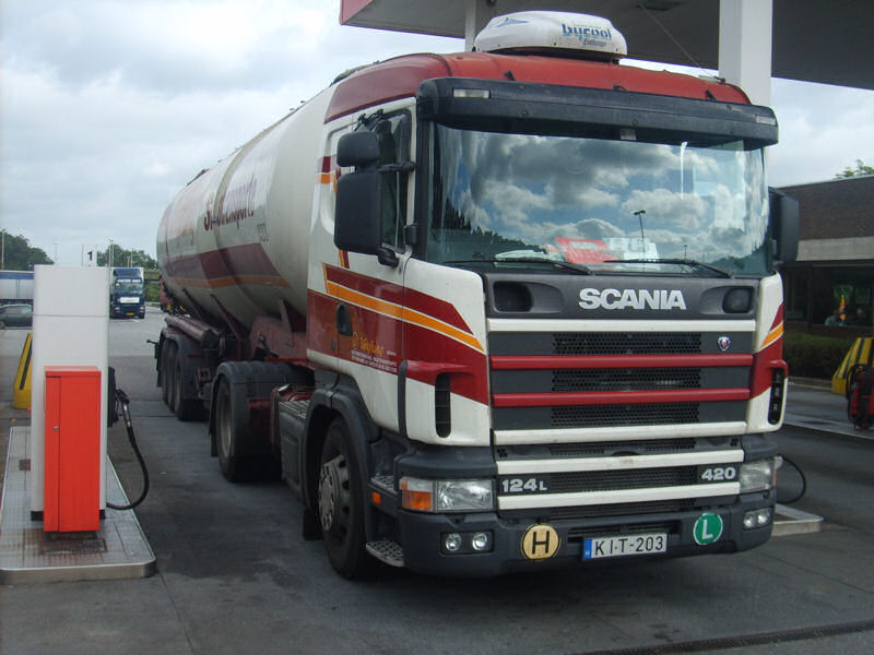Scania-124-L-420-Werfring-Rouwet-070807-01.jpg - Patrick Rouwet