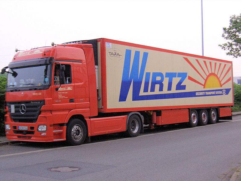 MB-Actros-MP2-1846-Wirtz-Szy-150708-01.jpg - Trucker Jack