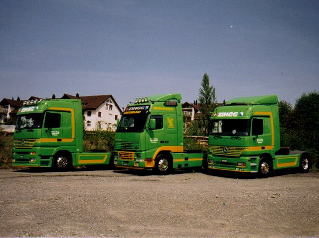 MB-Actros-Volvo-FH12-SZM-Zingg-(Meier).jpg - Jonathan Meier