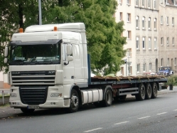DAF-XF-105460-weiss-DS-201209-01