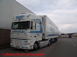 DAF-XF-105-Weisse-Koster-151210-02