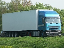 Iveco-EuroStar-weiss-blau-270404-1-PL