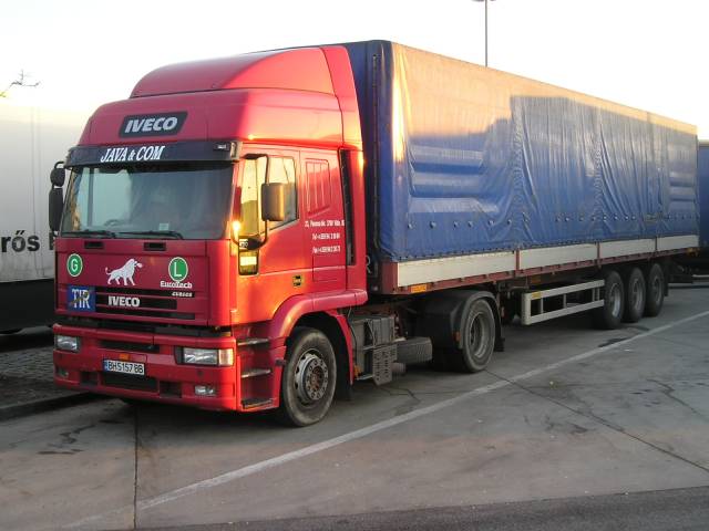 Iveco-EuroTech-rot-Reck-020405-01.jpg - Iveco EuroTech Marco Reck