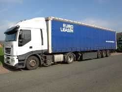 Iveco-Stralis-AS-440-S-45-weiss-Thiele-201108-01
