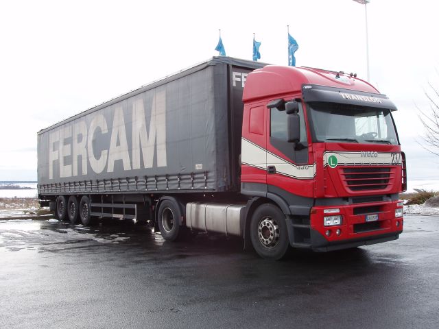 Iveco-Stralis-AS-440S48-rot-Holz-100206-01.jpg - Iveco Stralis AS 440 S 48Frank Holz