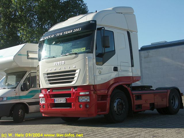 Iveco-Stralis-AS-440S48-weiss-rot-100904-1.jpg - Iveco Stralis AS 440 S 48