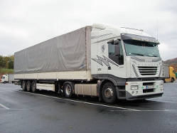 Iveco-Stralis-AS-440S48-weiss-Holz-170106-01