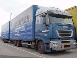 Iveco-Stralis-AS-Leeuwen-Holz-140405-01-NL