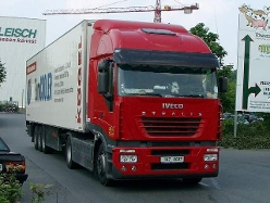 Iveco-Stralis-AS-rot-Willann-300504-1